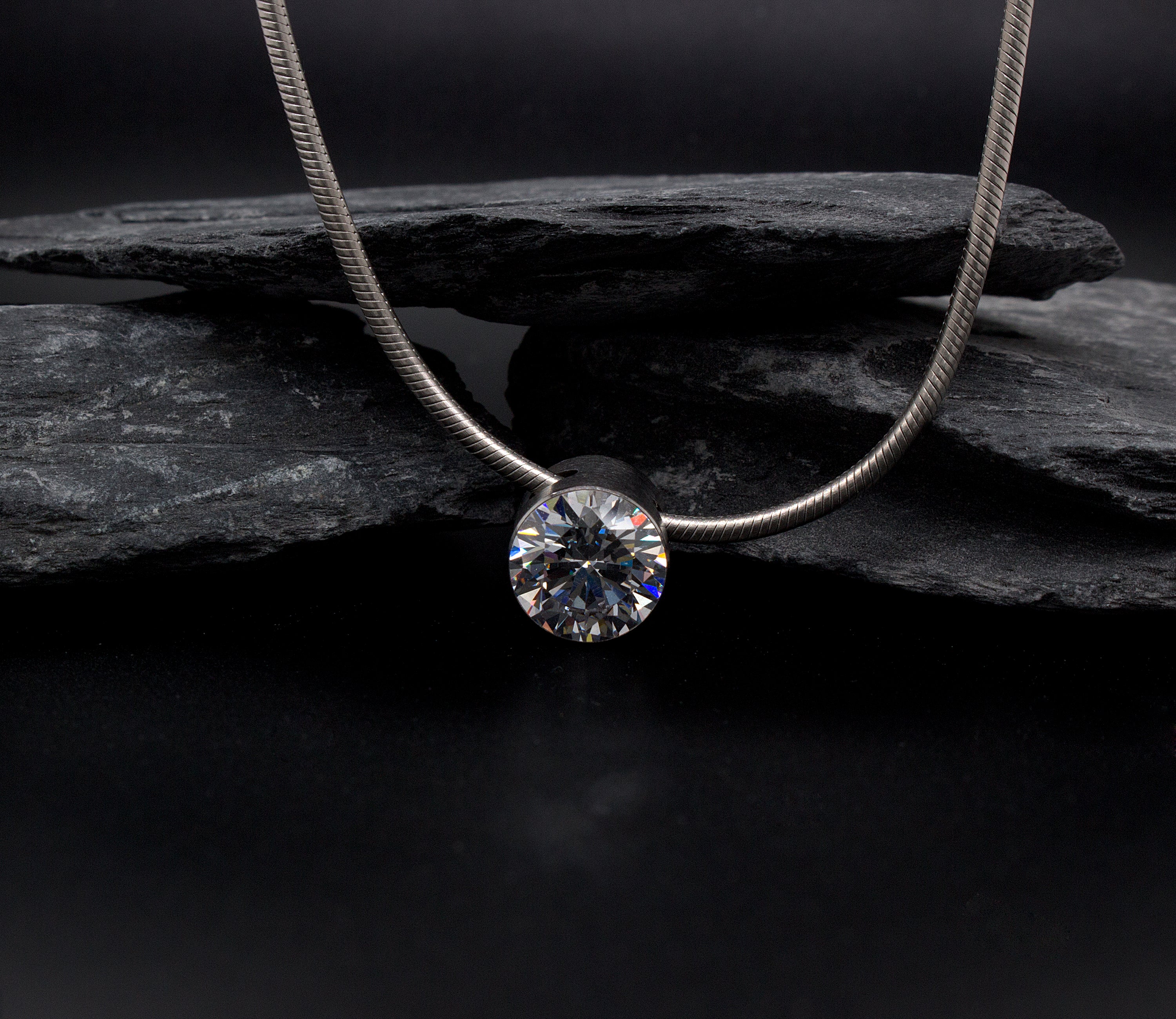 Stainless Steel Necklace with Large Alternative Diamond Stone - Image 4